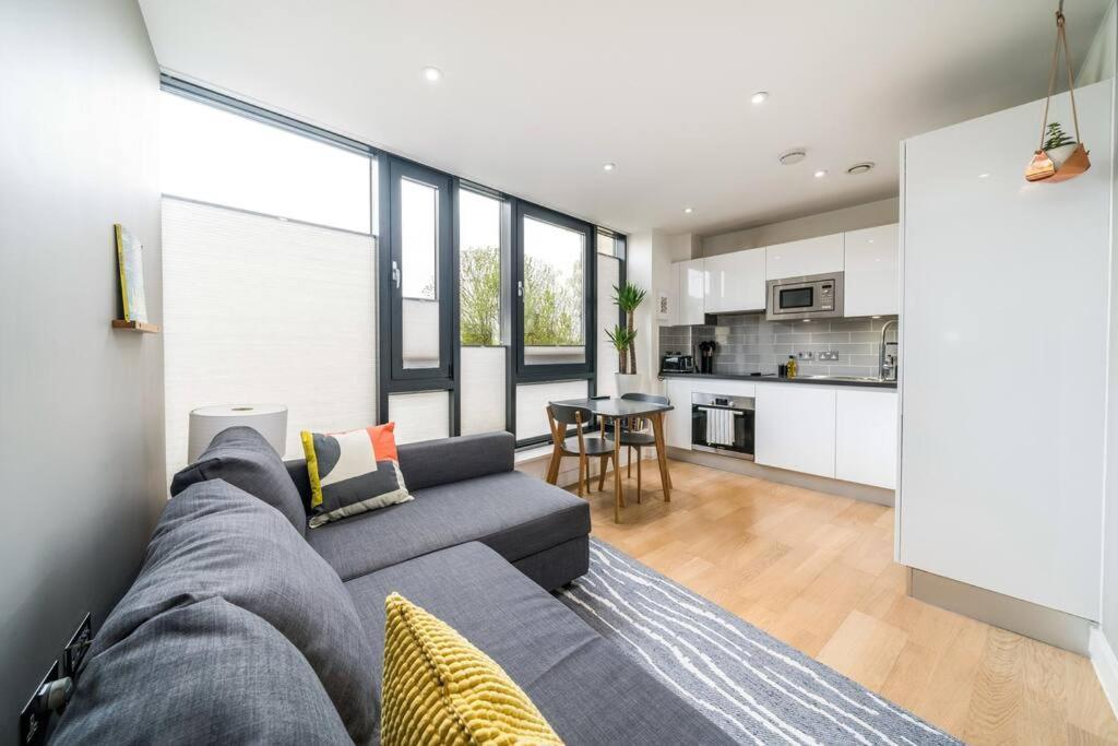 Modern 1 Bedroom Apartment In Hackney Wick London Exterior photo